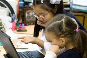 К 2020 году 90% школ в Казахстане подключат к системе e-learning